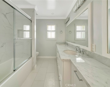 22907 Leonora Dr - Photo Thumbnail 22