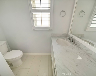 22907 Leonora Dr - Photo Thumbnail 24