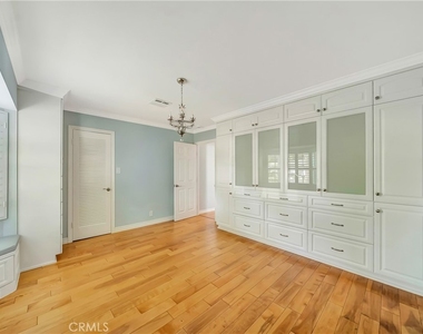 22907 Leonora Dr - Photo Thumbnail 19