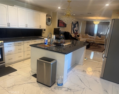 1742 Rudell - Photo Thumbnail 5