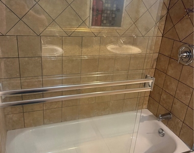 1742 Rudell - Photo Thumbnail 20
