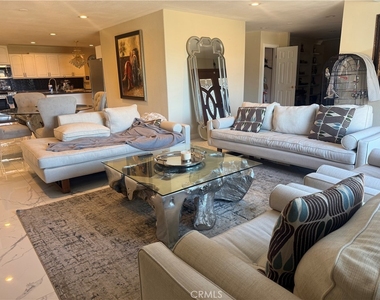 1742 Rudell - Photo Thumbnail 10