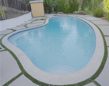 2600 Topanga Skyline - Photo Thumbnail 17