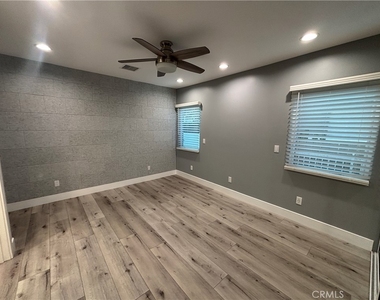 6250 Aura Avenue - Photo Thumbnail 37