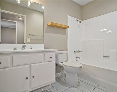 7005 Jordan Avenue - Photo Thumbnail 11