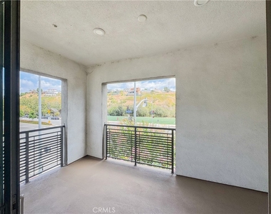 12705 W Bluff Creek Drive - Photo Thumbnail 3