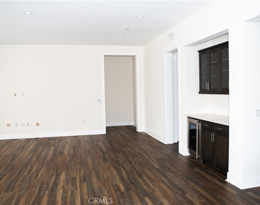 12705 W Bluff Creek Drive - Photo Thumbnail 4