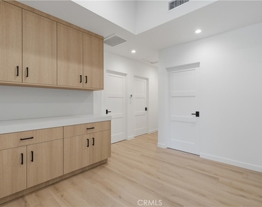 2200 Mantis Avenue - Photo Thumbnail 19