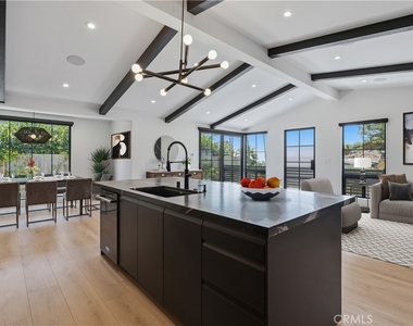 2200 Mantis Avenue - Photo Thumbnail 8