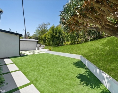 2200 Mantis Avenue - Photo Thumbnail 22