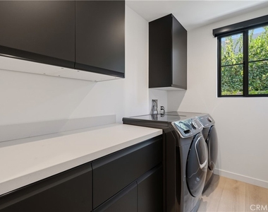 2200 Mantis Avenue - Photo Thumbnail 20