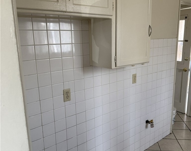 340 N 2nd - Photo Thumbnail 7