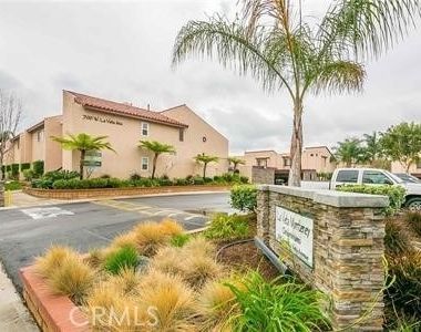 700 W La Veta Avenue - Photo Thumbnail 16