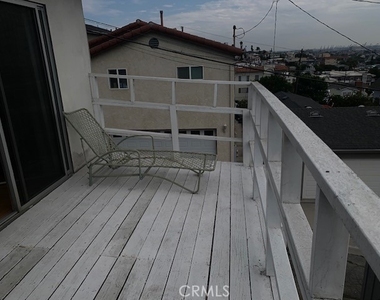740 W 33rd - Photo Thumbnail 11