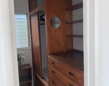 740 W 33rd - Photo Thumbnail 4