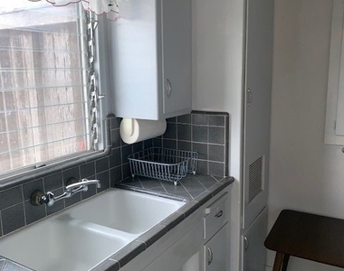 740 W 33rd - Photo Thumbnail 7