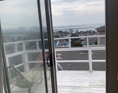 740 W 33rd - Photo Thumbnail 9