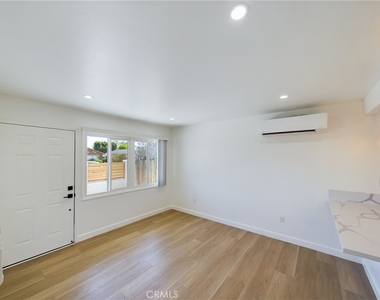 3254 Jemez Drive - Photo Thumbnail 4