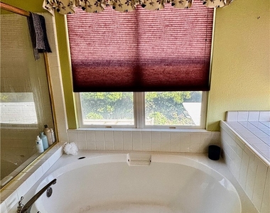7533 E Endemont Court - Photo Thumbnail 11