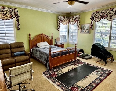 7533 E Endemont Court - Photo Thumbnail 6