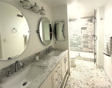 446 Vista Roma - Photo Thumbnail 27
