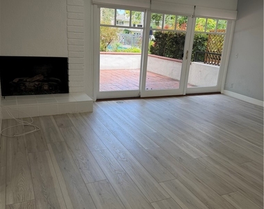 446 Vista Roma - Photo Thumbnail 6