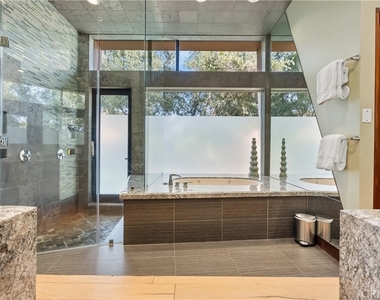 68 Royal Saint Georges Way - Photo Thumbnail 41
