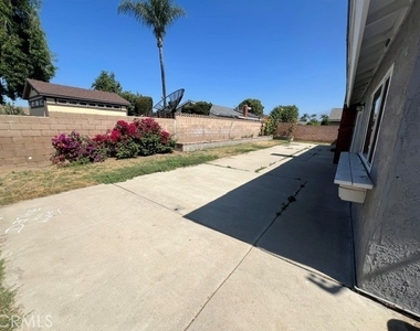 2544 S Garfield - Photo Thumbnail 2