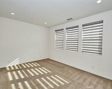 5931 Spring - Photo Thumbnail 18