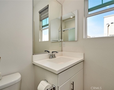 5931 Spring - Photo Thumbnail 7