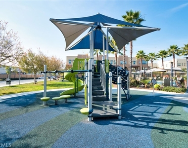 5931 Spring - Photo Thumbnail 32