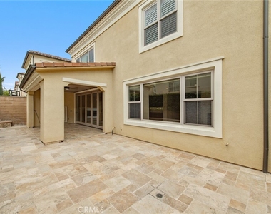 55 Hazelton - Photo Thumbnail 23