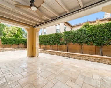 55 Hazelton - Photo Thumbnail 22