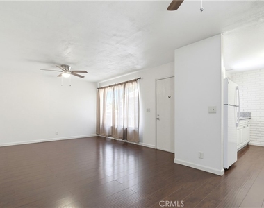 1067 S Citron - Photo Thumbnail 17