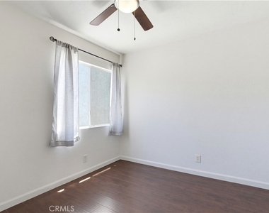 1067 S Citron - Photo Thumbnail 18