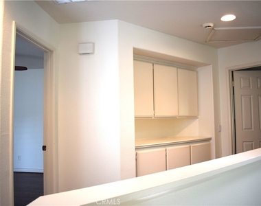 717 S.glenhurst Drive - Photo Thumbnail 12