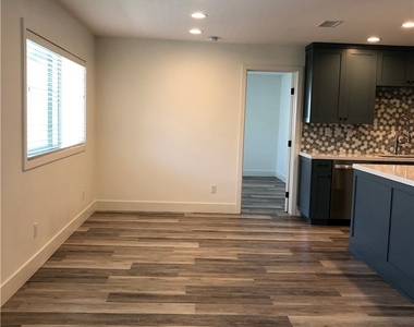 1505 Palm Avenue - Photo Thumbnail 14