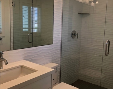1505 Palm Avenue - Photo Thumbnail 35