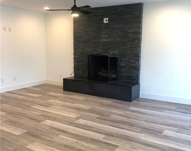 1505 Palm Avenue - Photo Thumbnail 9