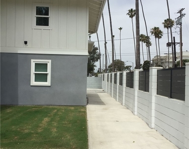 1505 Palm Avenue - Photo Thumbnail 4