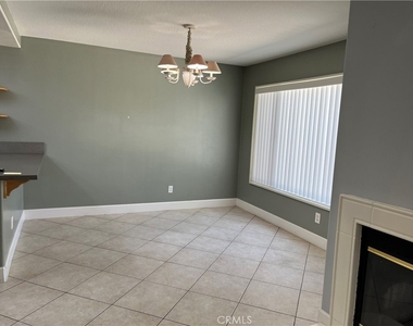 24305 Airporter Way - Photo Thumbnail 6