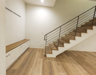 2006 S Corning Street - Photo Thumbnail 9