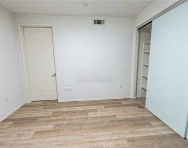 2006 S Corning Street - Photo Thumbnail 6