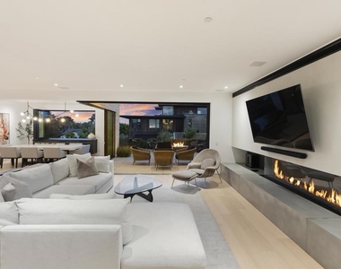 216 Ocean St. - Photo Thumbnail 5