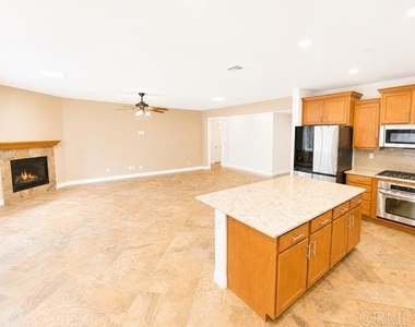 1247 Belliingham Dr - Photo Thumbnail 5