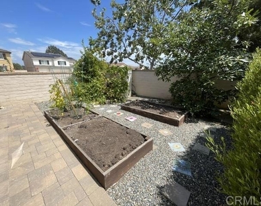 1247 Belliingham Dr - Photo Thumbnail 25