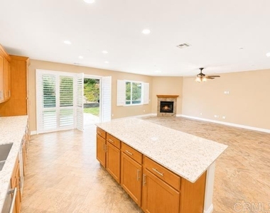 1247 Belliingham Dr - Photo Thumbnail 7