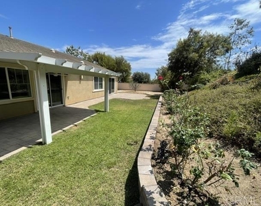 1247 Belliingham Dr - Photo Thumbnail 27