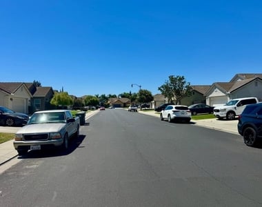 1398 Madelena Lane - Photo Thumbnail 37