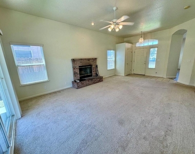 1398 Madelena Lane - Photo Thumbnail 6